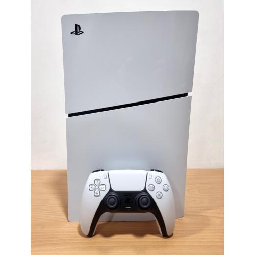 Реновиран PlayStation 5 Slim