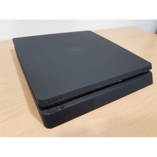 Реновиран PlayStation 4 Slim 500GB