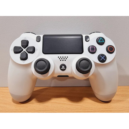 Реновиран Бял PlayStation 4 Pro 1000GB